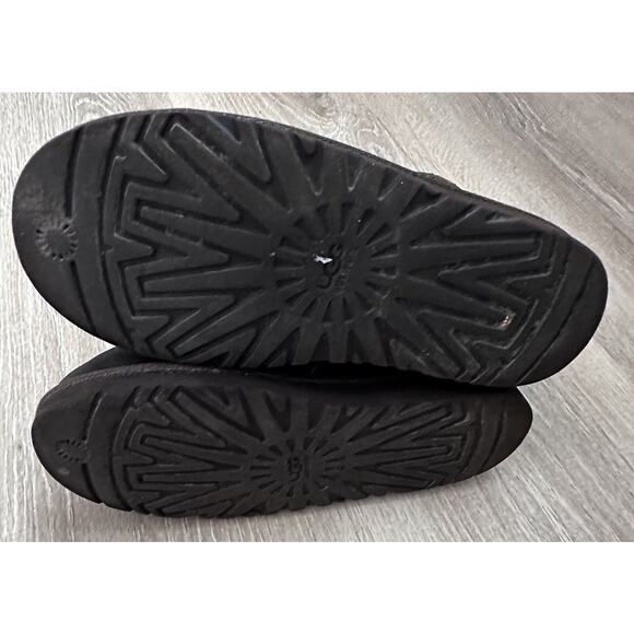 UGG Australian Bomber Short Boots|Dark Brown|Sz 4 - Picture 2 of 8